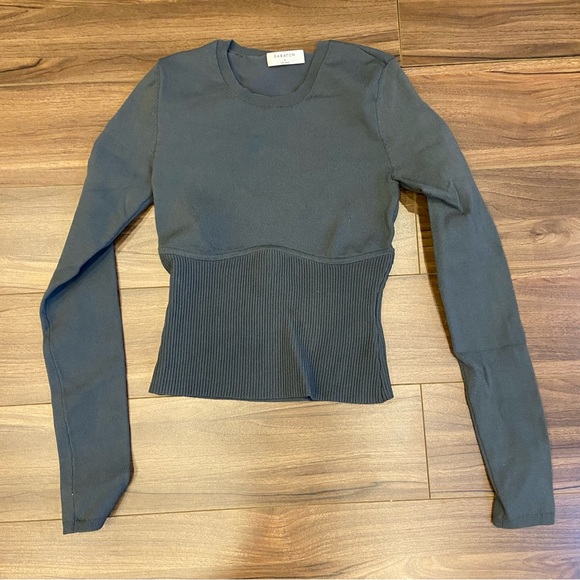Aritzia Babaton Sculpt Knit Top - S - Picture 1 of 5